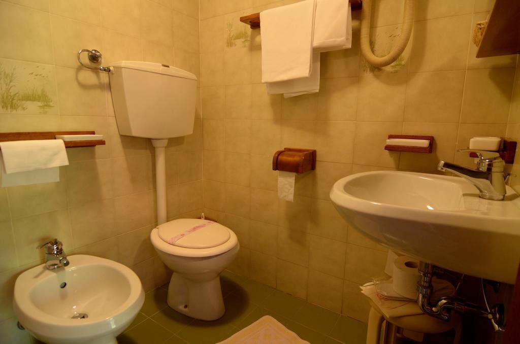 Albergo Mirella Belluno Kamer foto